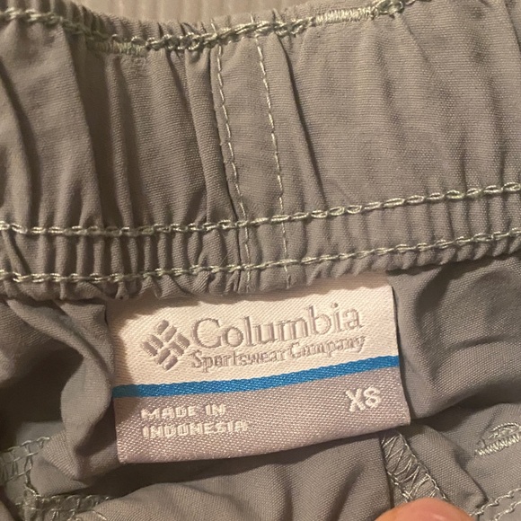 Green Columbia Cargo Shorts Gorpcore - Picture 2 of 5